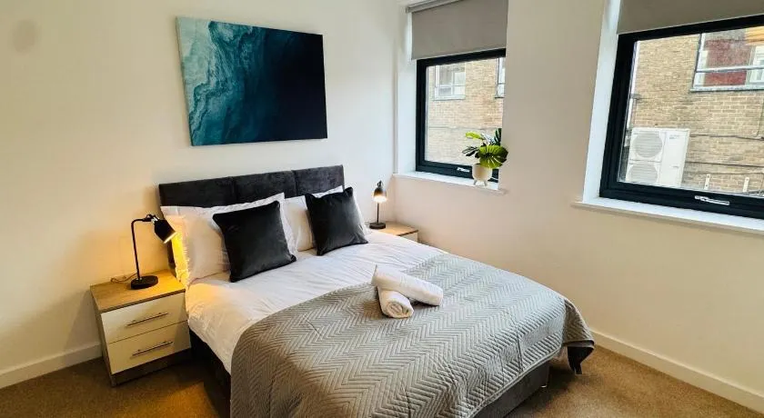 Central Old Town 1-Bed Apartment - Image 1