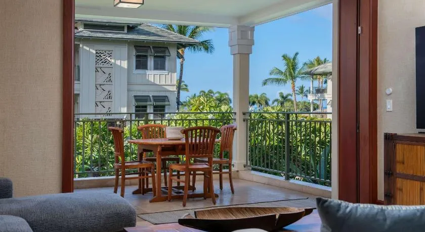 Kolea 9H, Stunning 2-Bedroom with Ocean Views and Beach Club access - Image 1