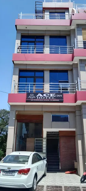 Hotel O The Honey Guest House - Image 1