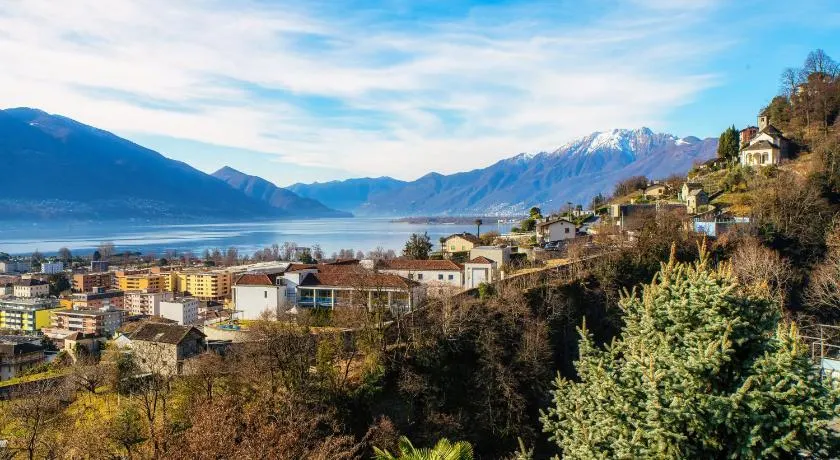 Lilia Apartment by Quokka 360 - Bright Spacious Flat with Panoramic Locarno View - Image 1