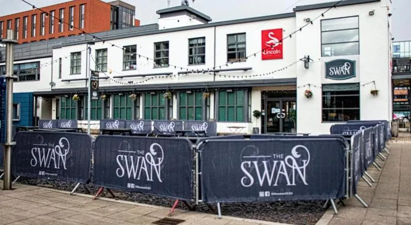 The Swan Guesthouse - Image 1