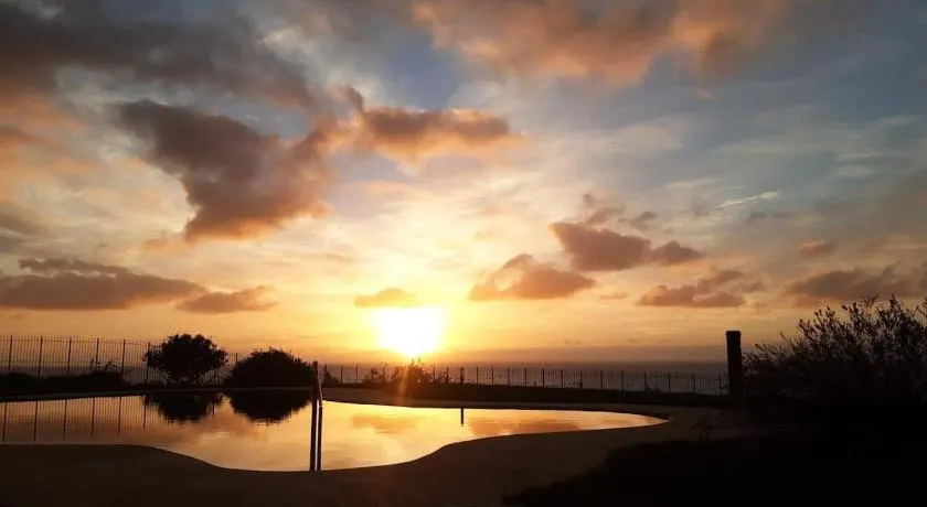 Sea&Sun Golden Retreat - Image 1