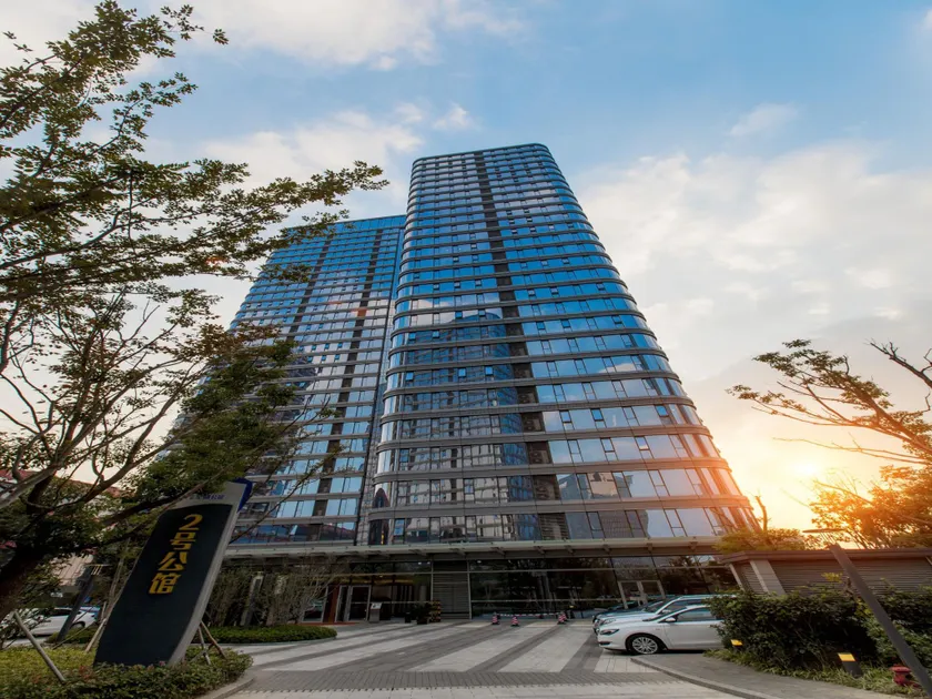Suzhou Moon Bay Service Apartment - Image 1