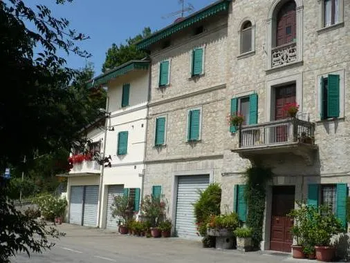Solo Per Quattro - Image 1