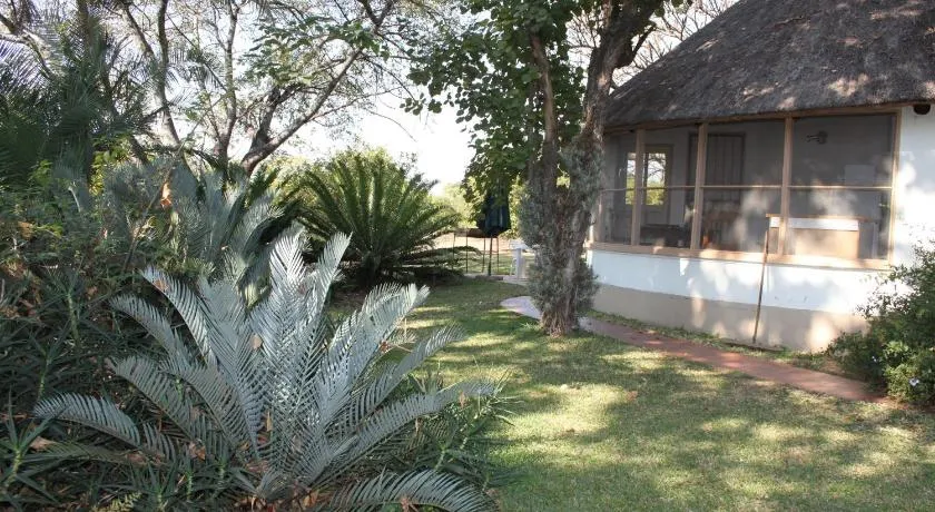 Kiaat Bungalows - Image 1