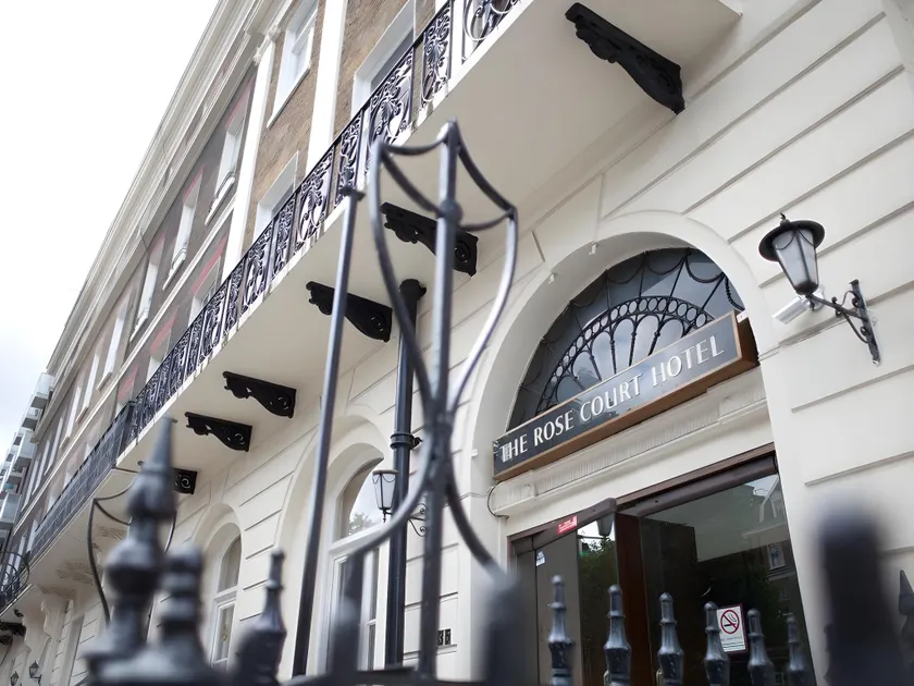 Rose Court Hotel - Image 1