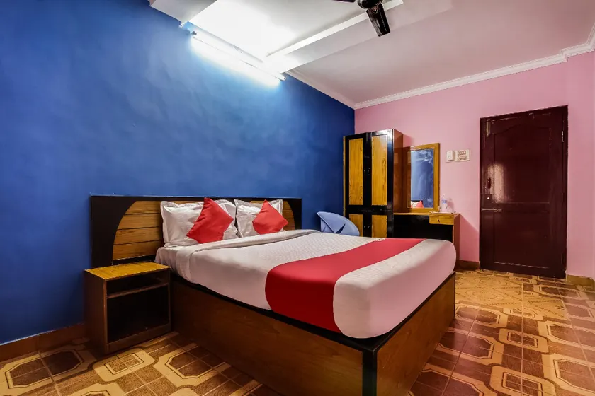 Hotel O Sree Saravanan Bhavan - Image 1