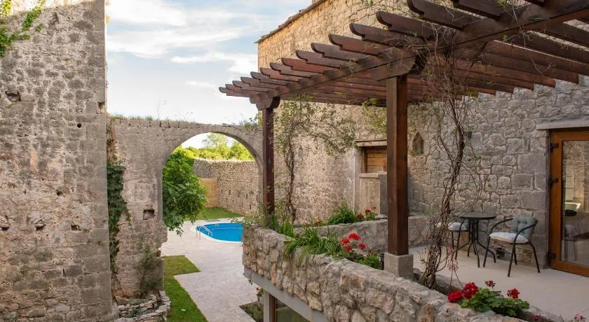 Villa Bilja Historic Stone Castle - Image 1