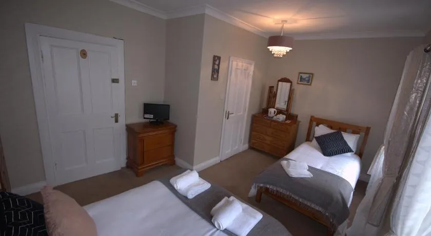 Lizzys Little Kitchen Town Accommodation - Image 1