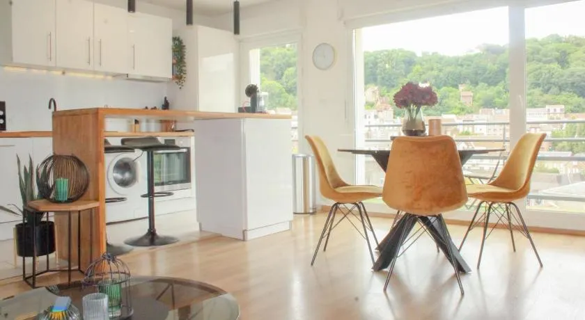 TheSkyFall , cosy appartement, terrasse & parking - Image 1