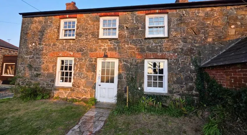Postmasters House - Image 1