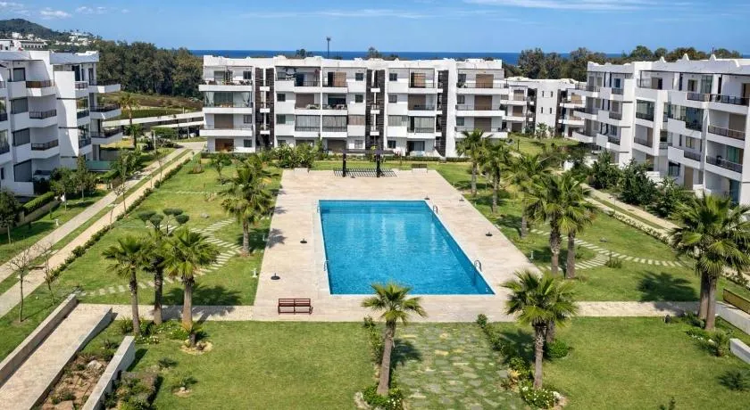 Luxury Stay- Confort, Parking & Doubles Piscines - Image 1