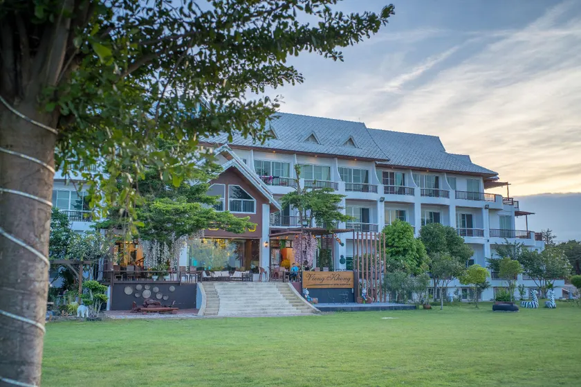Vieng Khong Hotel - Image 1