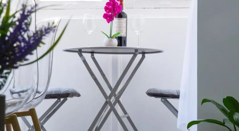 Valletta Waterfront 2BR Flat by Arco Collection - Image 1