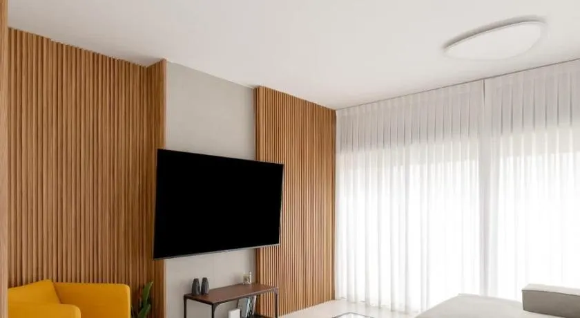 The spectacular tallest penthouse in the city 4-BR - Image 1