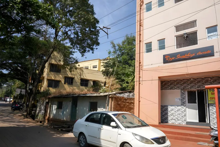 RAJE SAMBHAJI GUEST HOUSE - Image 1