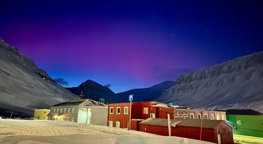 Haugen Pensjonat Svalbard - Image 1