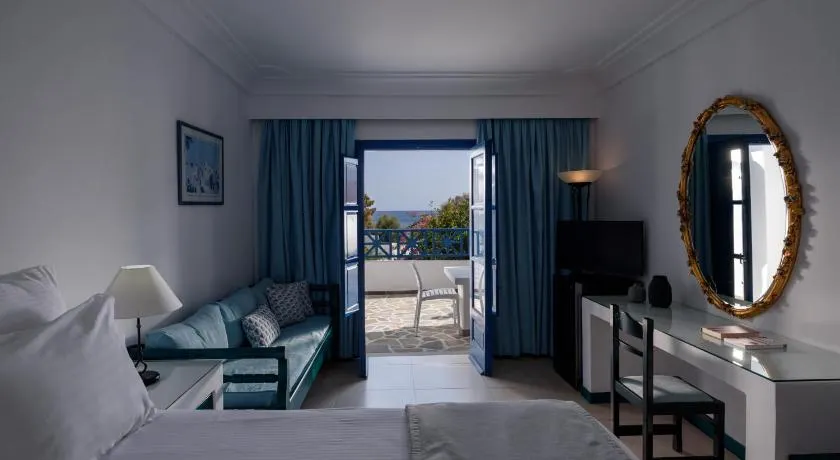 Veggera Beach Hotel - Image 1