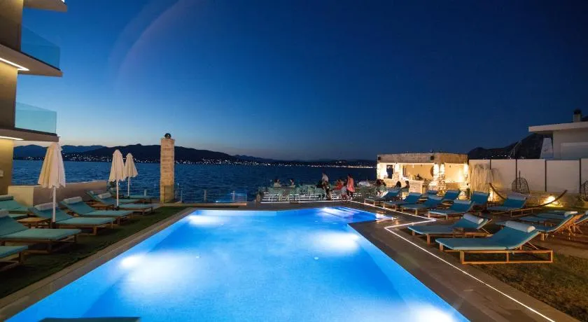 Aianteion Bay Luxury Hotel & Suites - Image 1