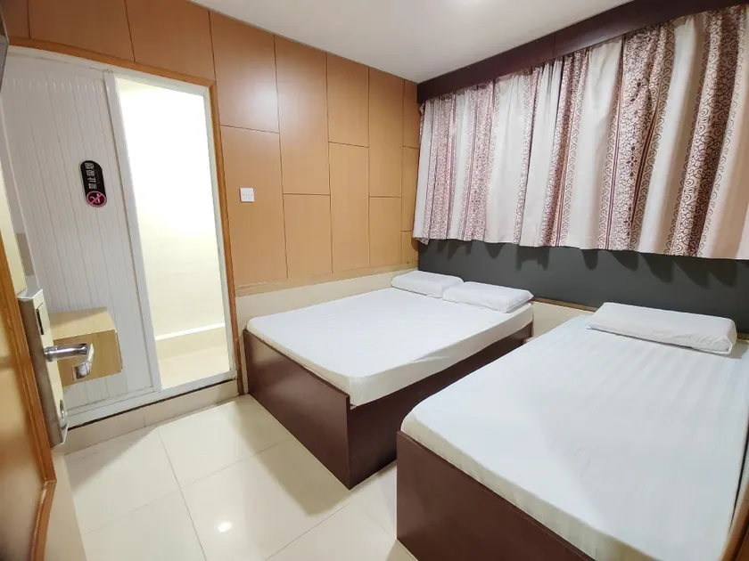 Kam Fu Guest House - Image 1