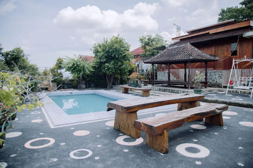 RedDoorz at Villa Bukit Senyum Lombok - Image 1