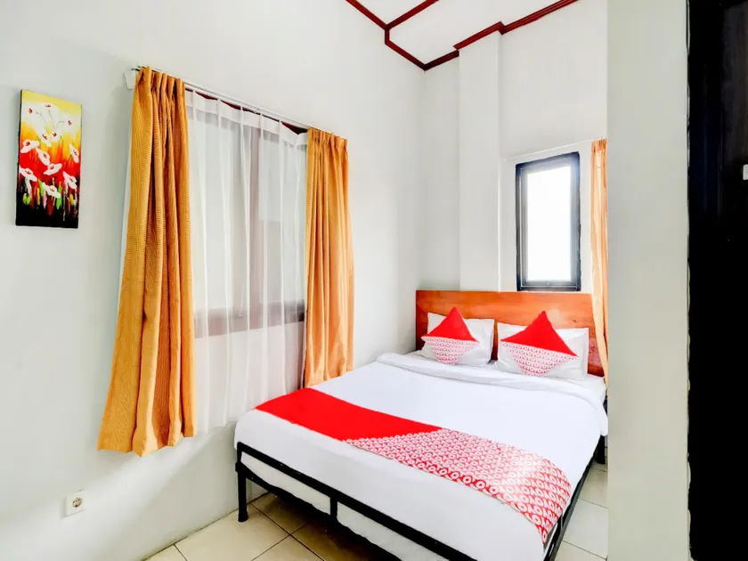 OYO 90048 Teratai Bekasi Guesthouse - Image 1