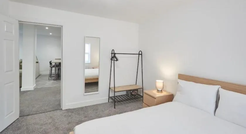 Zetland House Apartment 2 Loftus - Image 1
