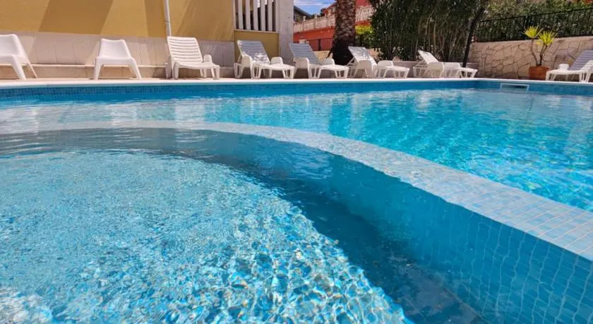 Villa Iva-Dom - Image 1
