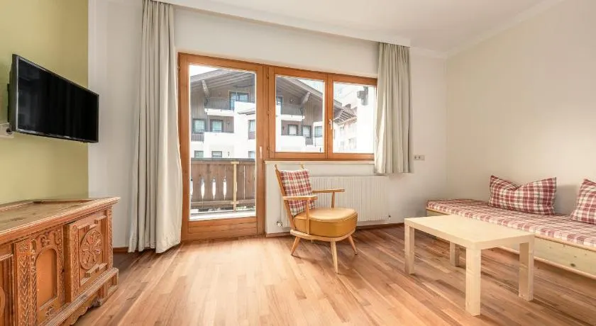Apartments Alpina - Image 1
