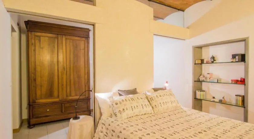 La Stazione Per Dormire Guest House - Image 1