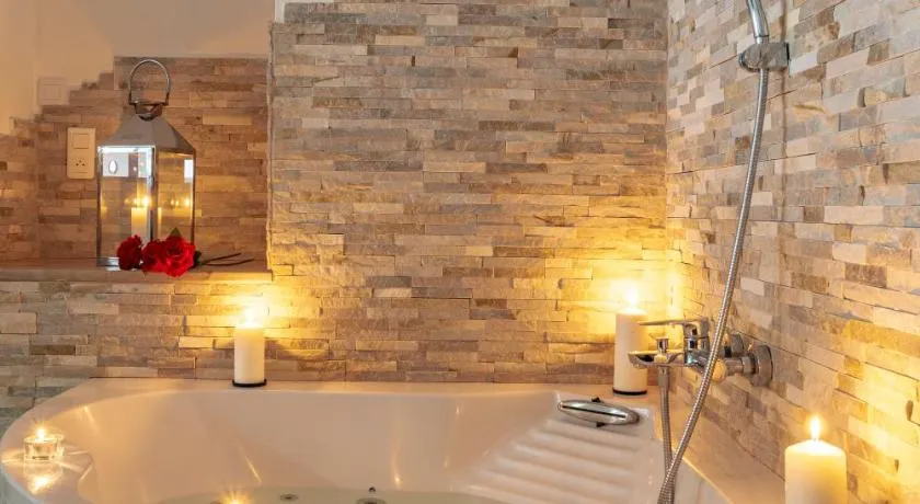 Suite avec jacuzzi proche Paris & Disneyland - Image 1