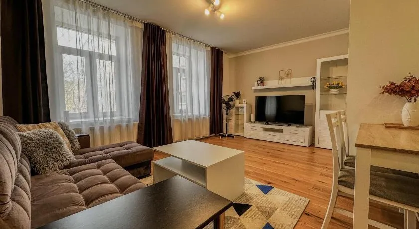 One Bedroom Promenade Apartment - Image 1