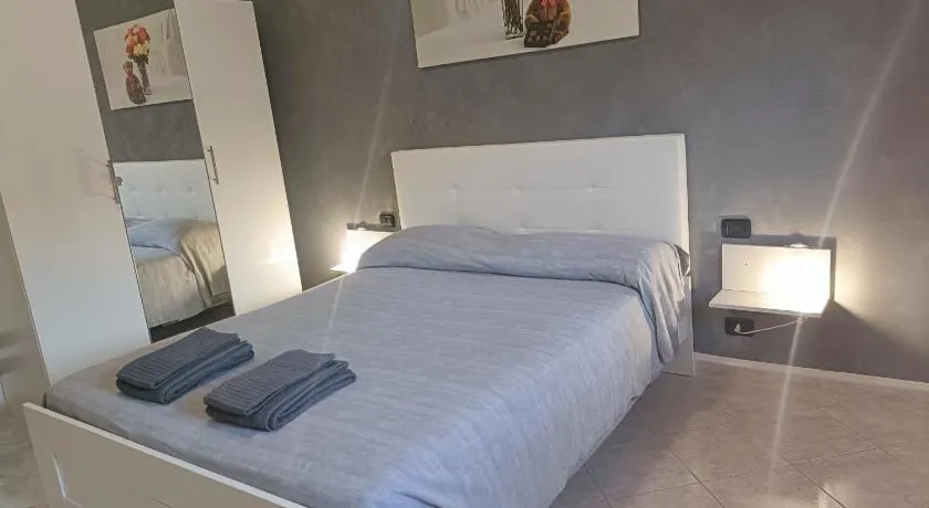 Sofia Sweet Home - Corsico - Image 1