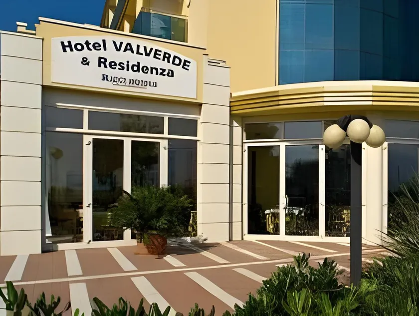 Hotel Valverde & Residenza - Image 1