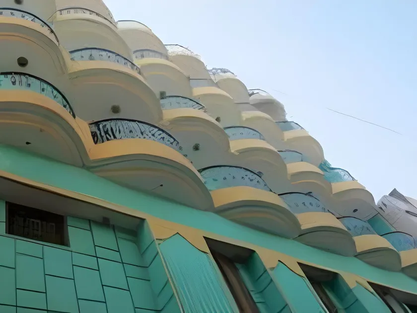 Sandhya Guest House Varanasi Near Ganga River - Image 1