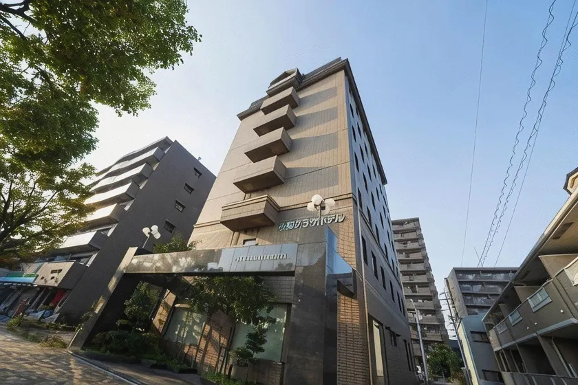 Nawa Plaza Hotel - Image 1