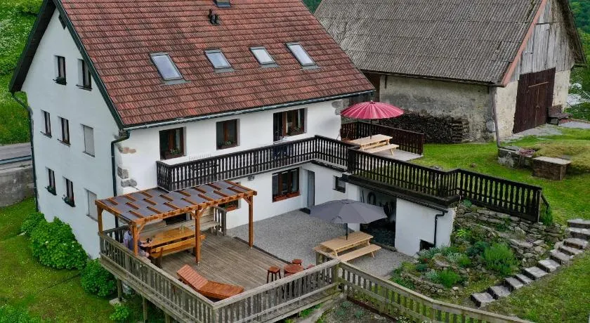 Hisa Brdo Guesthouse - Image 1