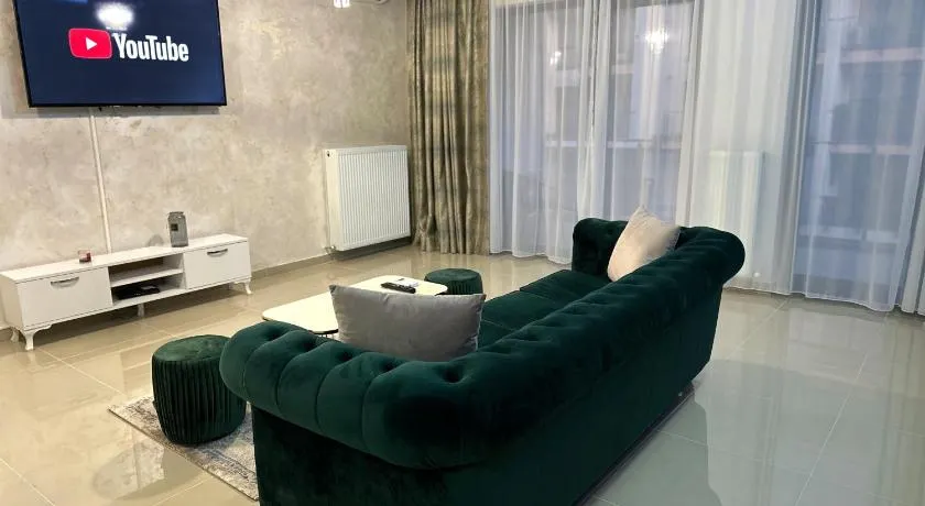 Mrs Smart Luxury Apartament - Image 1