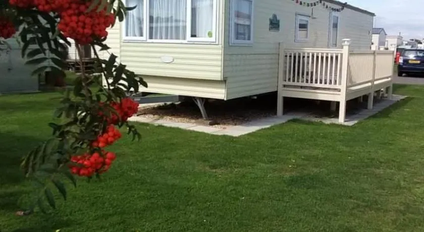8 Berth on The Grange (Summer) - Image 1