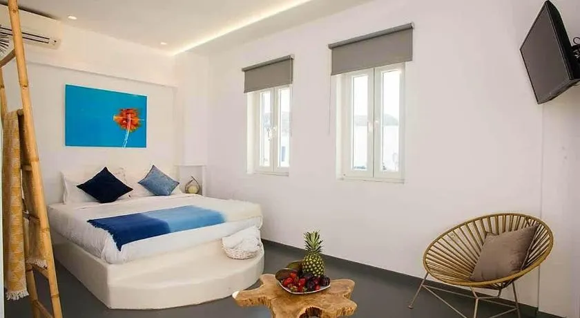 Jonaz Rooms & Suites - Image 1