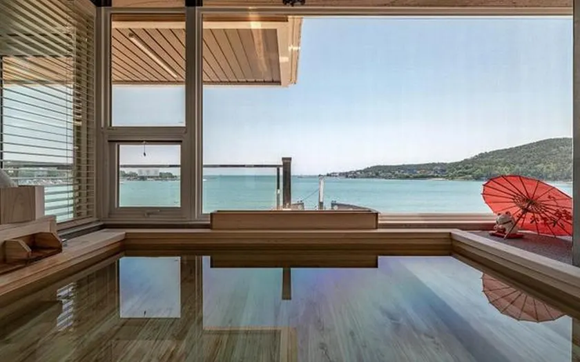 Moon bay pool villa - Image 1