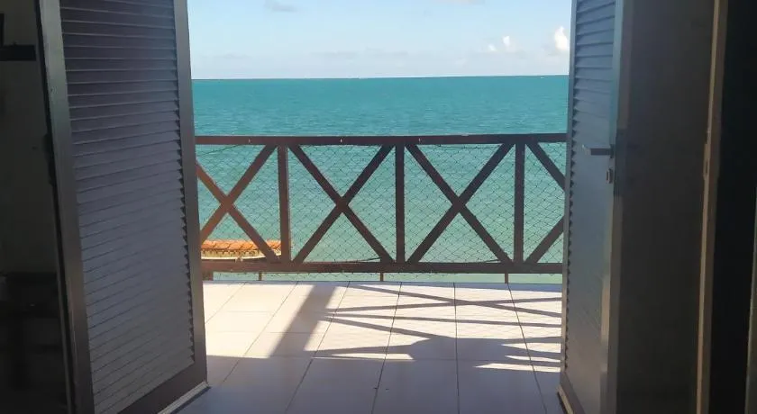 Um chalé privado a menos de 6 metros do ocean - Image 1