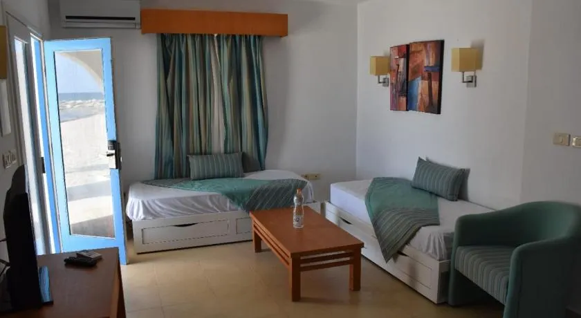 Bungalow de Luxe en Bord de Mer a Nabeul - Image 1