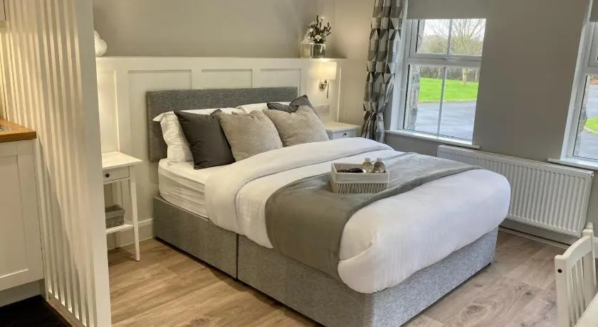 Kinvara Guest Suite - Image 1