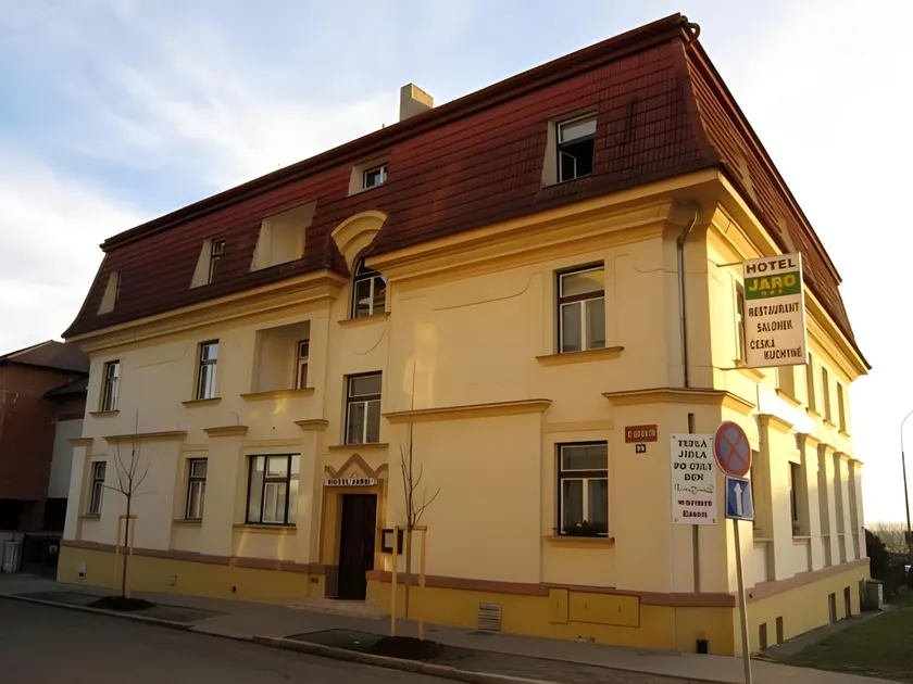 Hotel Jaro - Image 1