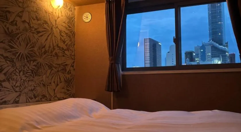 City Hotel Dolphin - Image 1