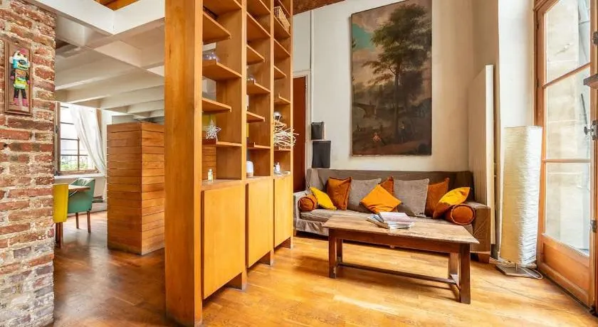 Le Marais - Private 3BR House with Terrace - Image 1