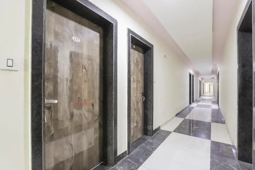 Hotel O Nevaj - Image 1