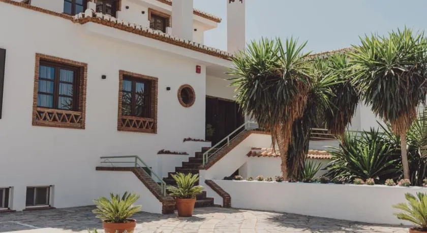 Hotel Taray Botanico - Image 1