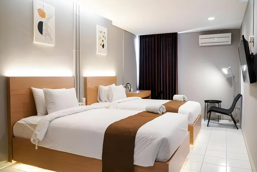 Hkita Hotel - Image 1